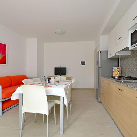 Apartment Fiore-1 By Interhome Lignano Sabbiadoro Dış mekan fotoğraf
